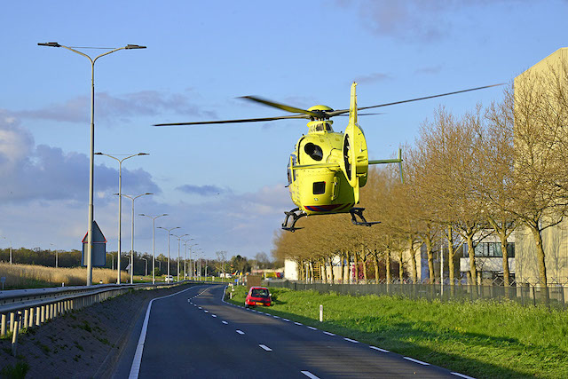 2021/74/20210502-07u12 GB 011 Voertuig te water Fokkerweg.jpg